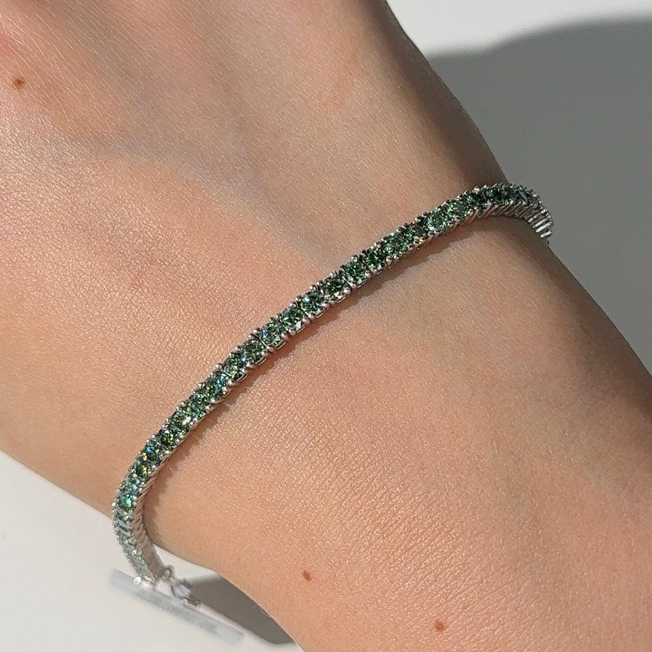 3mm VVS1 Turquoise Green Moissanite Tennis Bracelet in 925 Sterling Silver